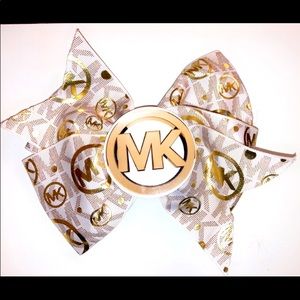 Large MK Bow ✨FREE SHIPPING ON 5+ BOWS✨